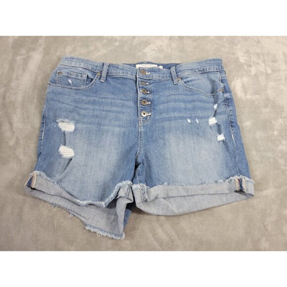 Torrid Womens Shorts 20 Plus Medium Blue Denim Distressed Frayed Cuff SHO8E - Picture 1 of 8